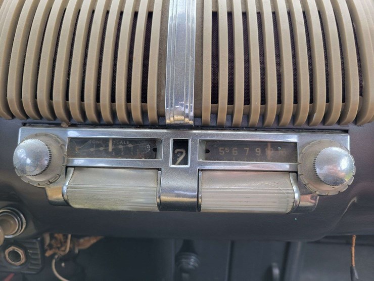 1948-ford-sedan-image-72