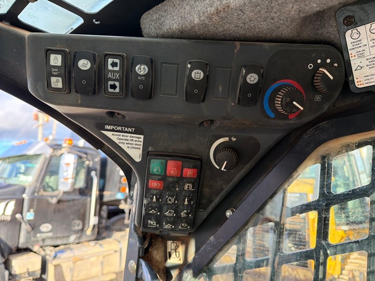 2021-deere-333g-image-19