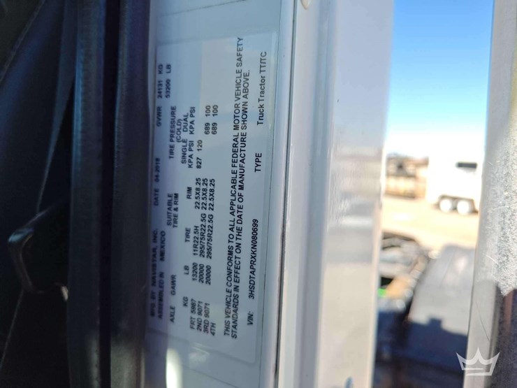 2019-international-hx620-image-31