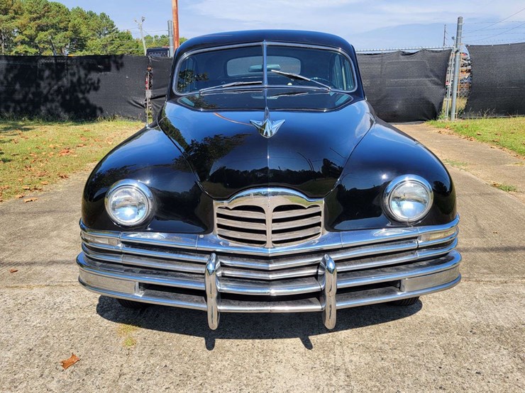 1948-packard-sedan-image-2
