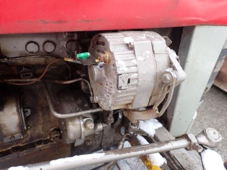 massey-ferguson-135-image-38