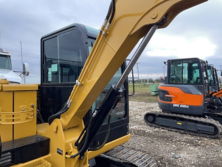 caterpillar-305.5e-image-14