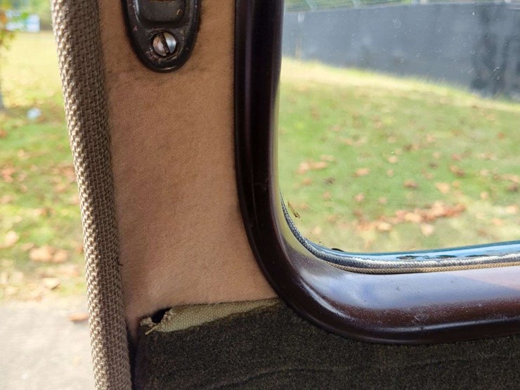 1940-ford-sedan-image-85