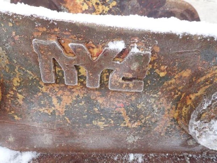 komatsu-pc200-image-12