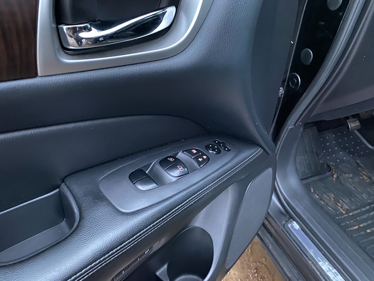 2014-nissan-pathfinder-image-32