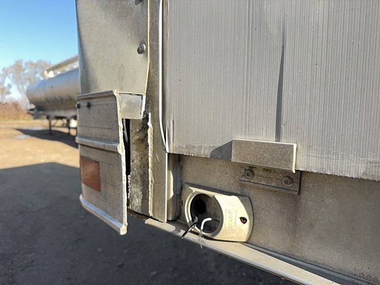 2002-eby-livestock-image-14