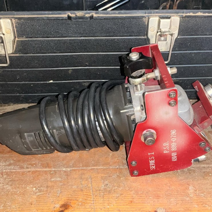 #192 • Series 1 Chipper Knive Dresser