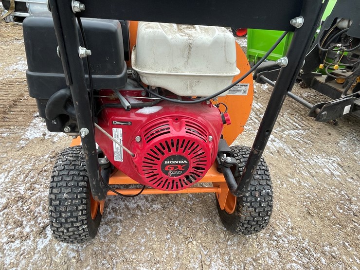 #2713-•-scag-extreme-pro-high-velocity-leaf-blower-(fall-creek,-wi)-image-15
