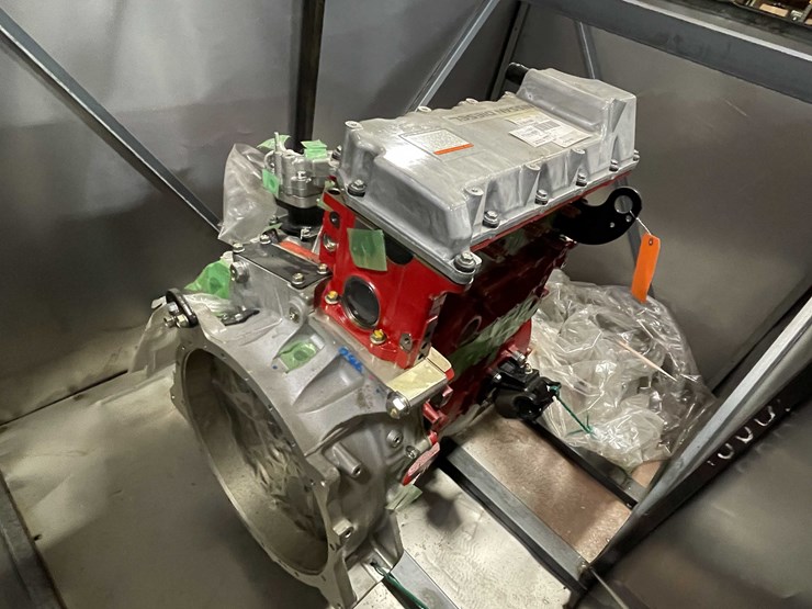 #8724-•-nissan-diesel-crate-motor-(f)-image-4