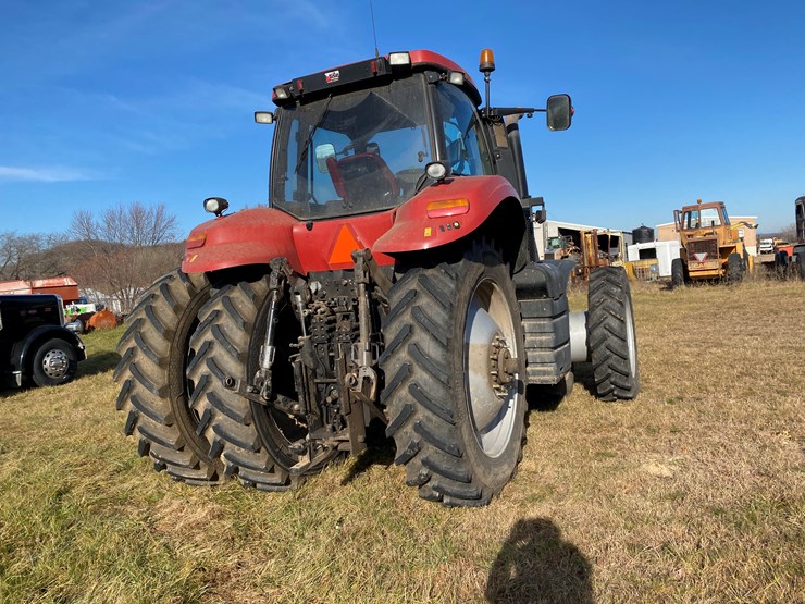 2014-case-ih-340-image-12
