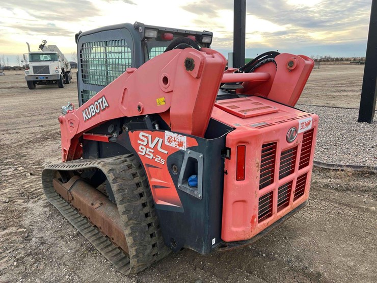 kubota-svl95-2s-image-8
