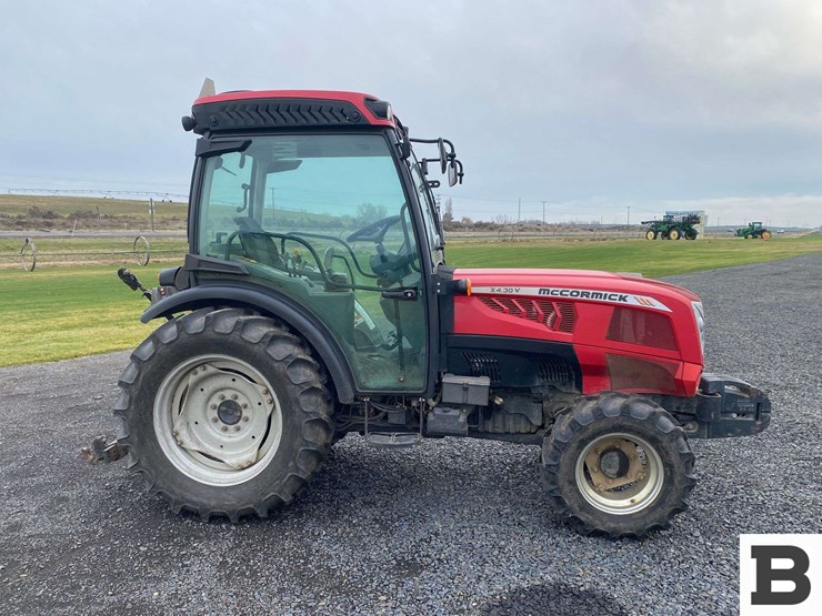 mccormick-x4.30v-tractor-image-7