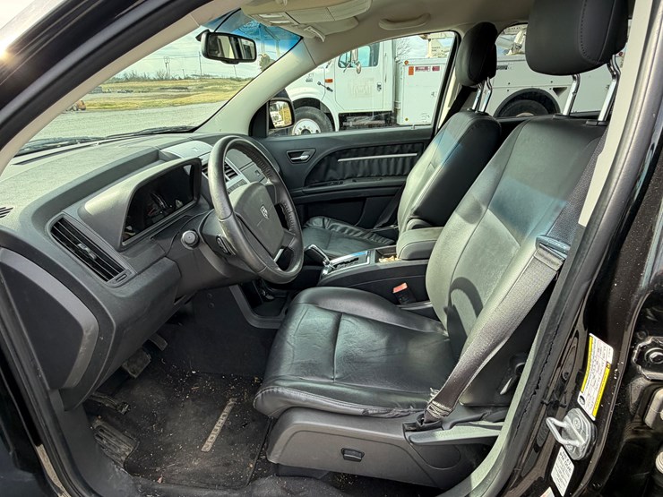 2010-dodge-journey-image-12