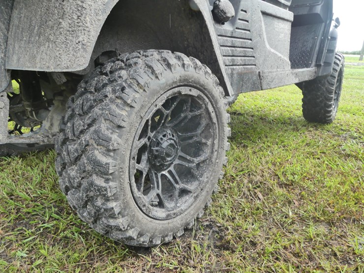 cushman-hauler-1200x-golf-cart-image-6