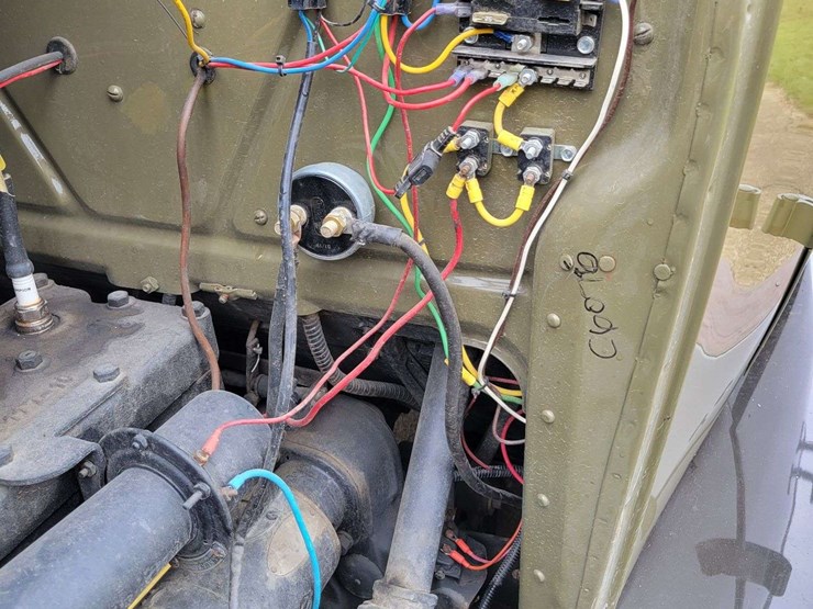 1928-pontiac-sedan-image-17