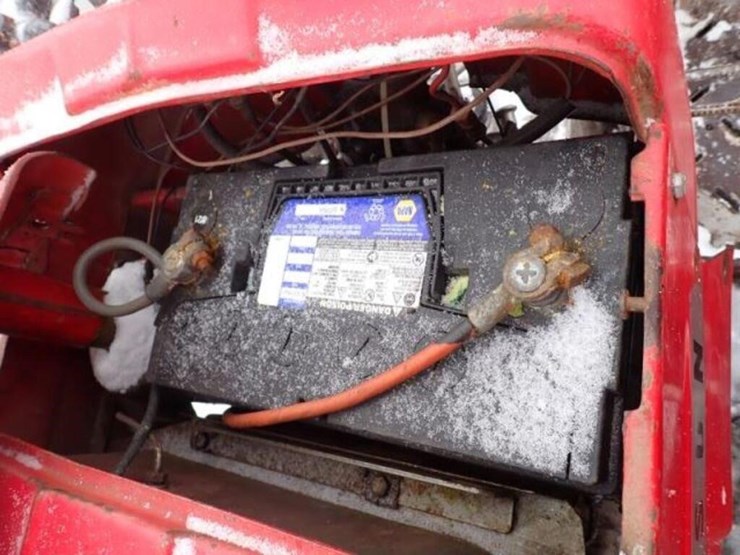 massey-ferguson-135-image-29