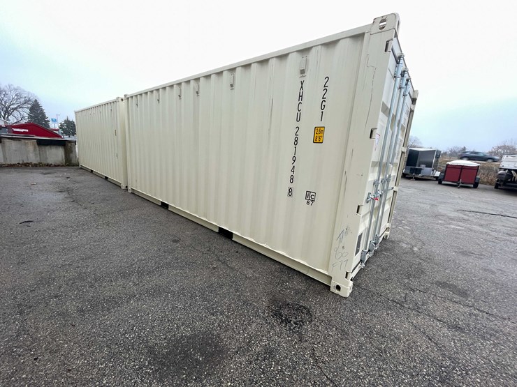 #1401-•-20'-shipping-container-(of)-image-3
