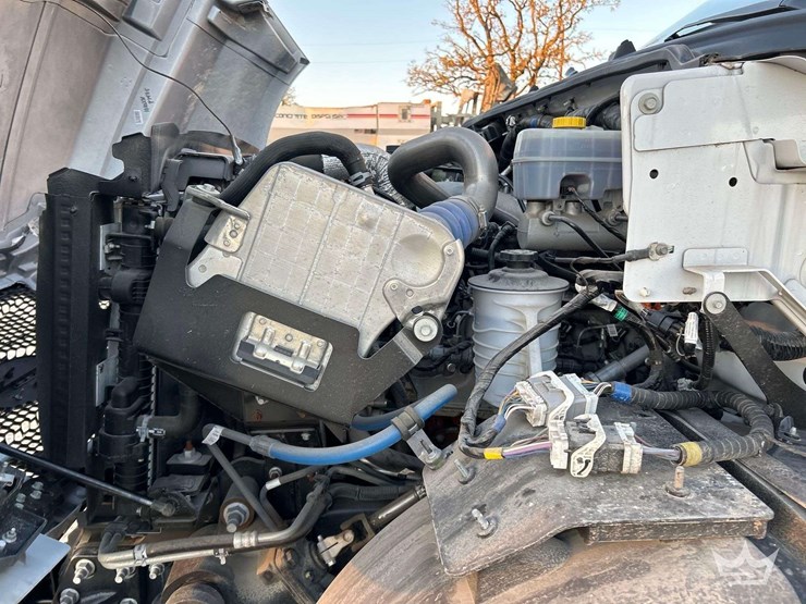 2024-ford-f750-image-7