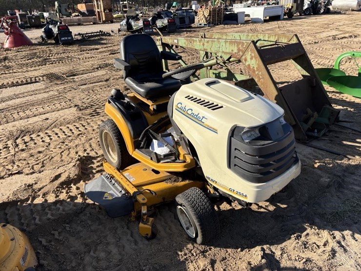cub-cadet-gt2554-image-4
