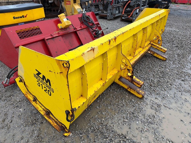 2016-zm-snow-pusher-snow-equipment-sn:7997-image-4