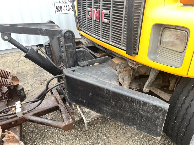 2001-gmc-topkick-image-30