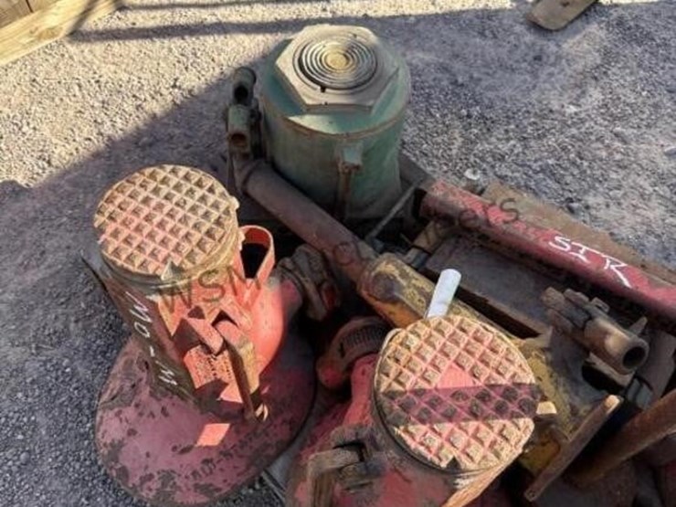 pallet-of-asst-jack-stand-and-jacks-image-7