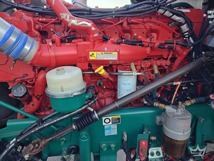 2015-peterbilt-389-image-37