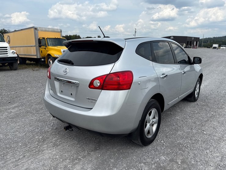 2012-nissan-rogue-image-3