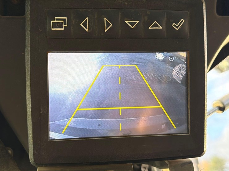 2021-deere-333g-image-21