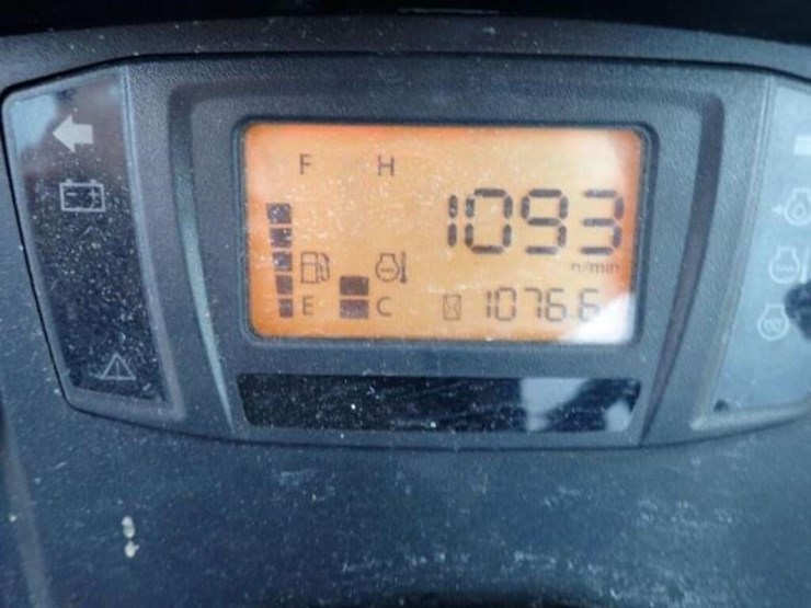 2017-kubota-b2650hsd-image-12