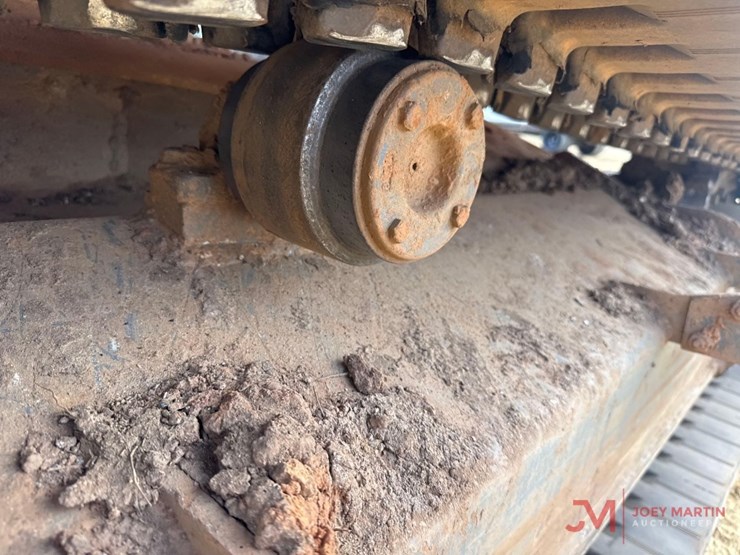 takeuchi-tb2150-image-25