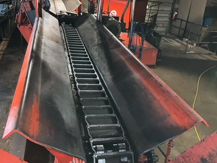 #112-•-morbark-outfeed-trough-image-9