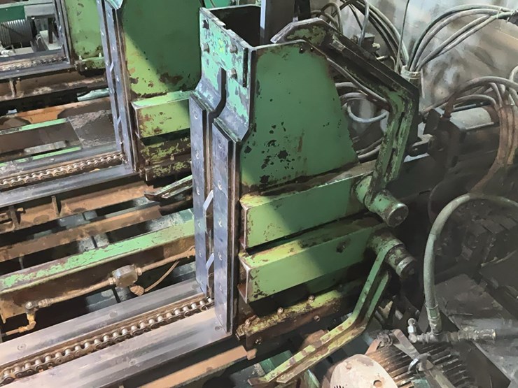 #125-•-hmc-carriage-image-35