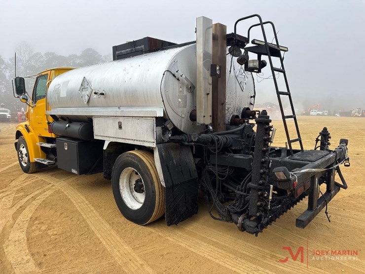 2008-sterling-l7500-image-4