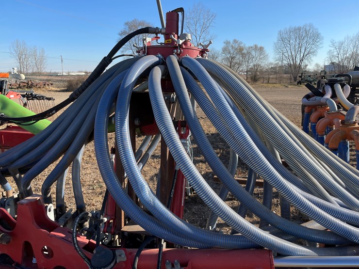 #1149-•-schuitemaker-1230-exacta-3-point-toolbar-(waupaca,-wi)-image-30