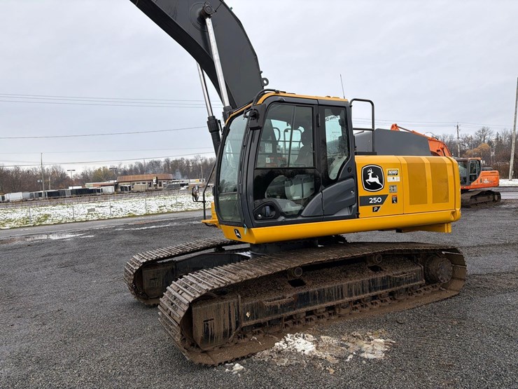 2024-john-deere-250p-slf-long-reach-excavator-sn:1ff250patpf000249,-image-2