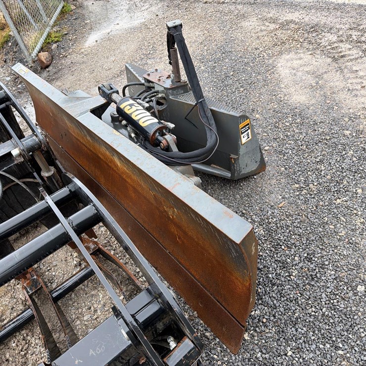 JOHN DEERE DB96 96IN. DOZER BLADE SKID STEER ATTACHMENT SN:XK00000118