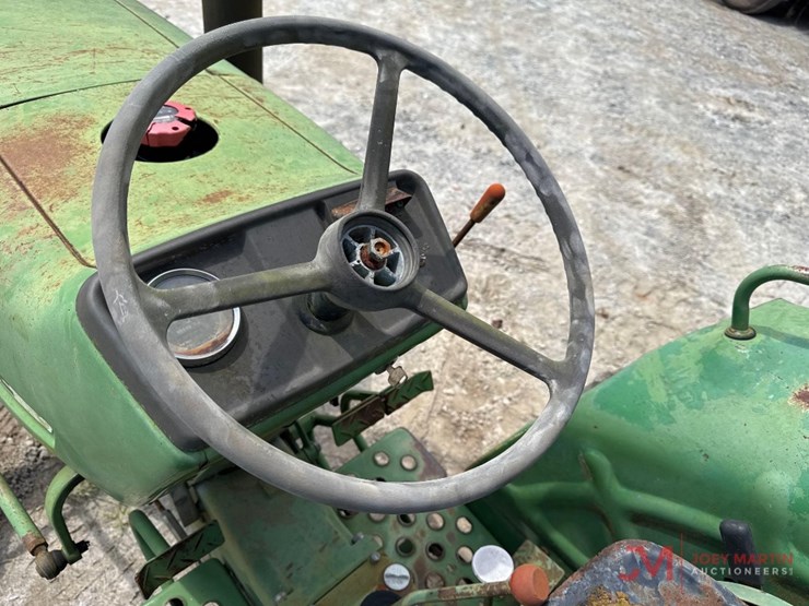 john-deere-850-image-11