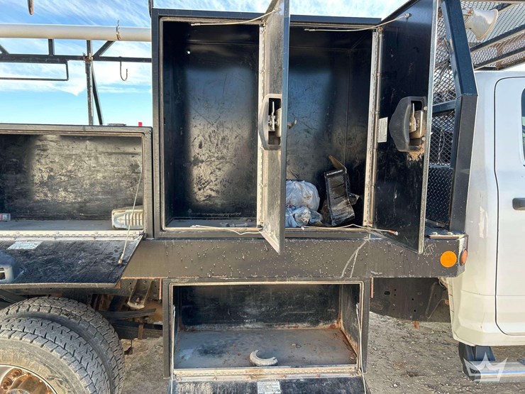 2018-utility-flatbed-image-27