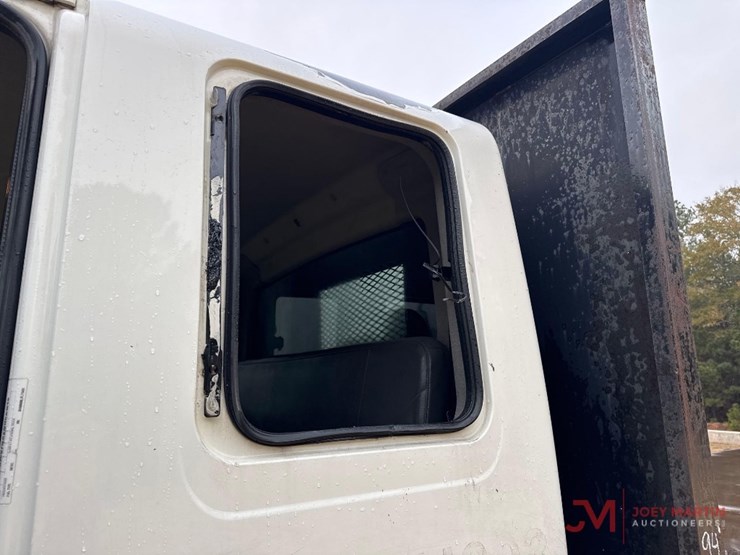 2015-international-4300-image-18