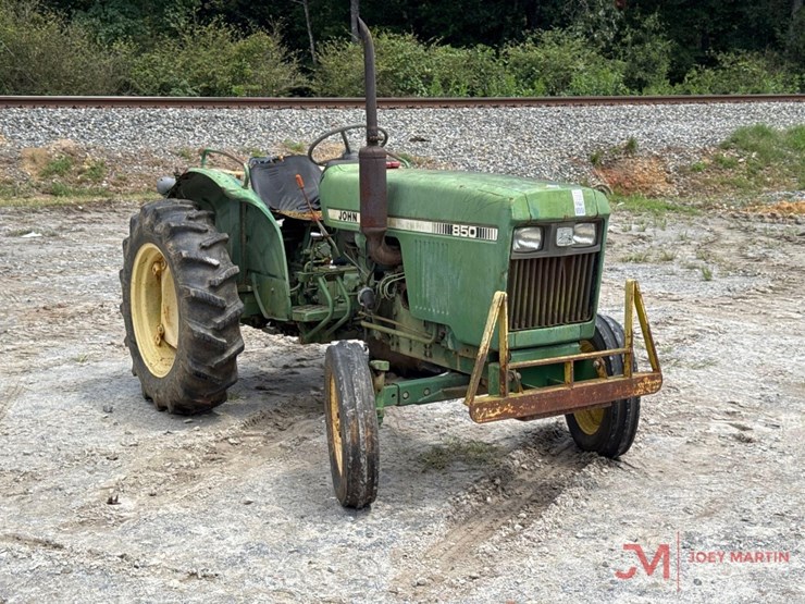 john-deere-850-image-1