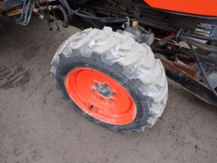 2017-kubota-b2650hsd-image-57