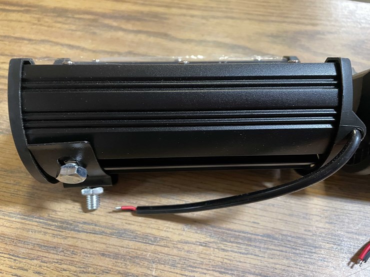 #8649-•-(2)-led-6-1/2"-long-work-lights,-12/24vdc-(pr11)-image-5