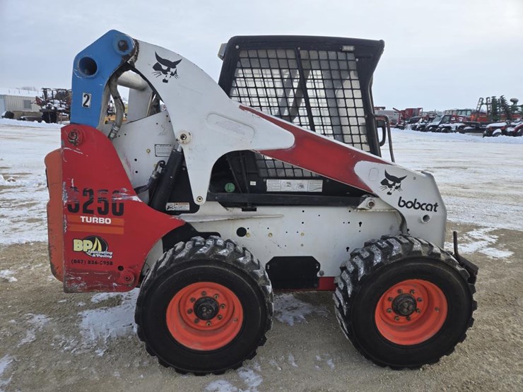 bobcat-s250-image-13