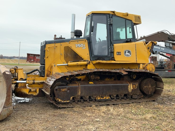 2006-deere-750j-lgp-image-3