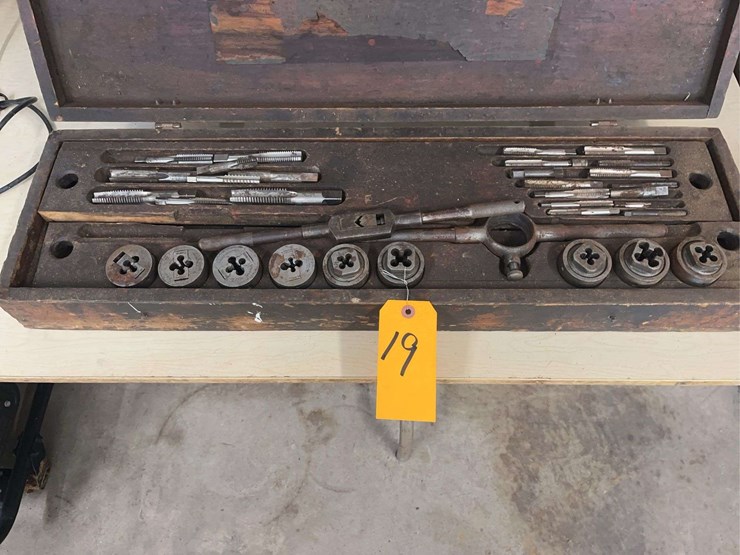 antique-tool-&-die-set-image-2