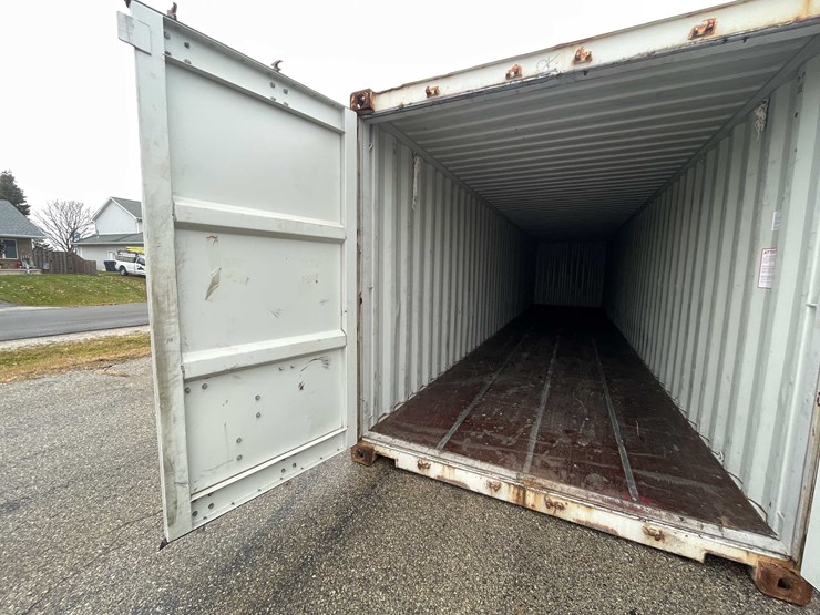 #1402-•-used-40'-shipping-container-(of)-image-12