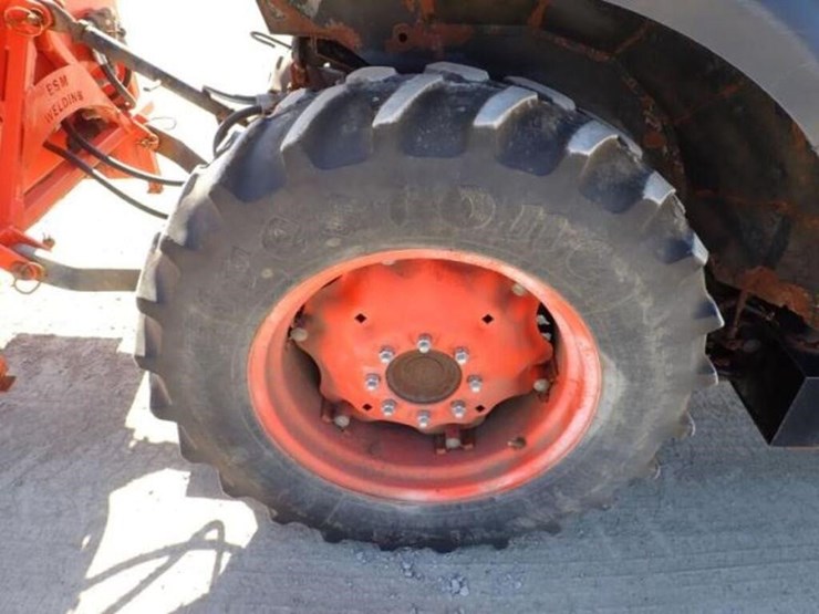 2008-kubota-m7040d-image-56