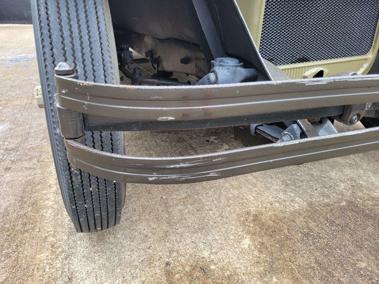 1928-pontiac-sedan-image-105