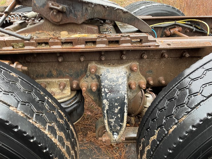 2003-caterpillar-c15-image-5